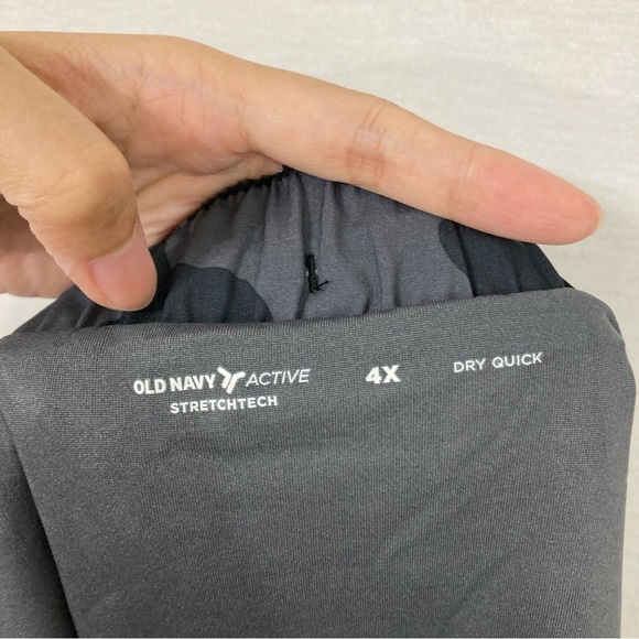 New Old Navy Black Camo Stretchtech Dry Quick Active Shorts 4X - Picture 2 of 12